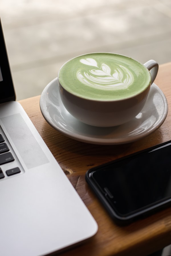 Matcha latte art